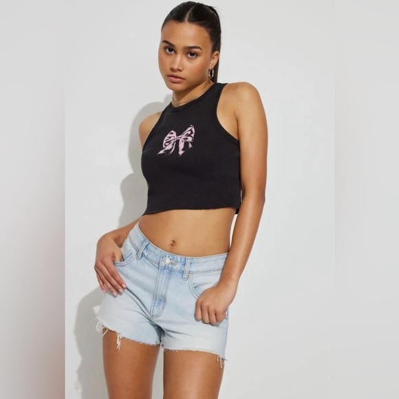 Garage Classic Cut-Off Mom Jean Shorts - Picture 3 of 7